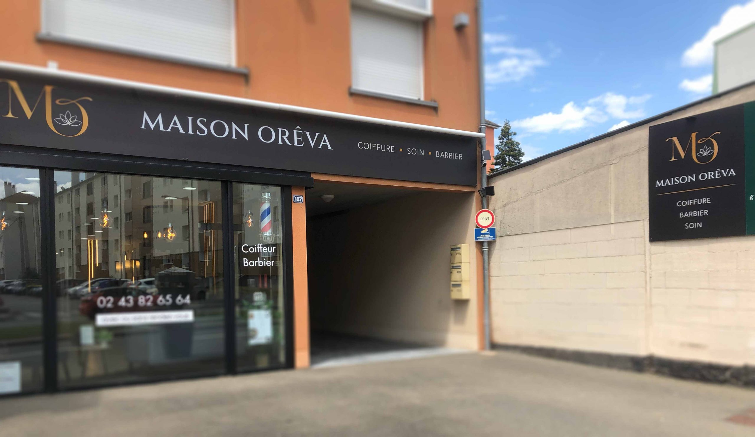 barber-shop-coiffure-salon-logo-enseigne-lemans-graphiste-identite barber-shop-coiffure-salon-logo-enseigne-lemans-graphiste-identite